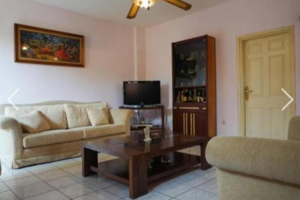 George 'S Nest Apartment Agios Spyridon  Luaran gambar